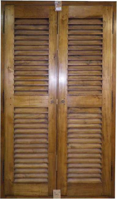 Absolu bois : placards avec anciens volets à persiennes  Porte placard  persienne, Amenagement interieur placard, Amenagement placard